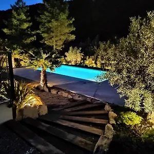  Villa Les Trois J